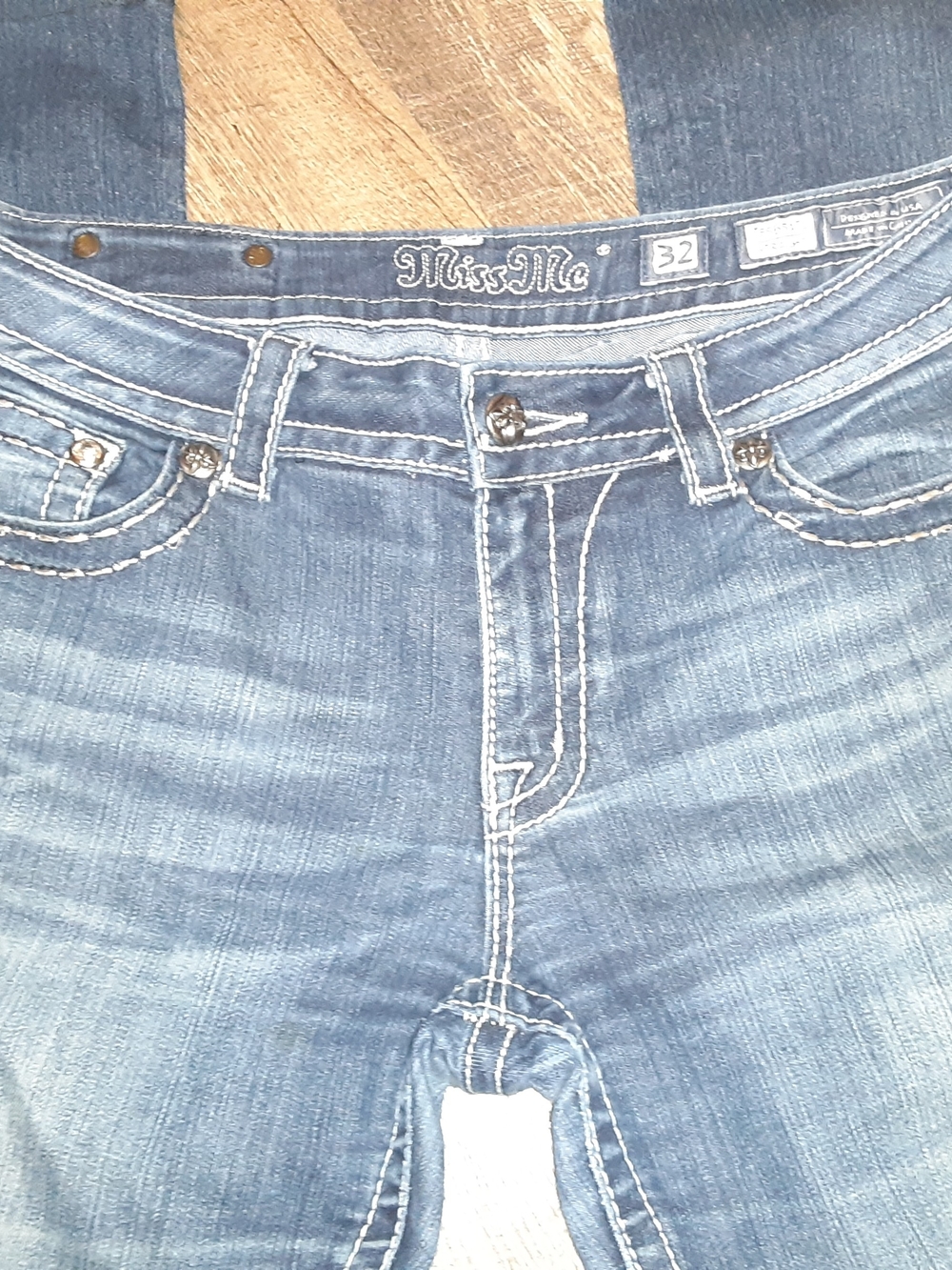 Miss Me Women's Medium Blue Straight Leg Jeans